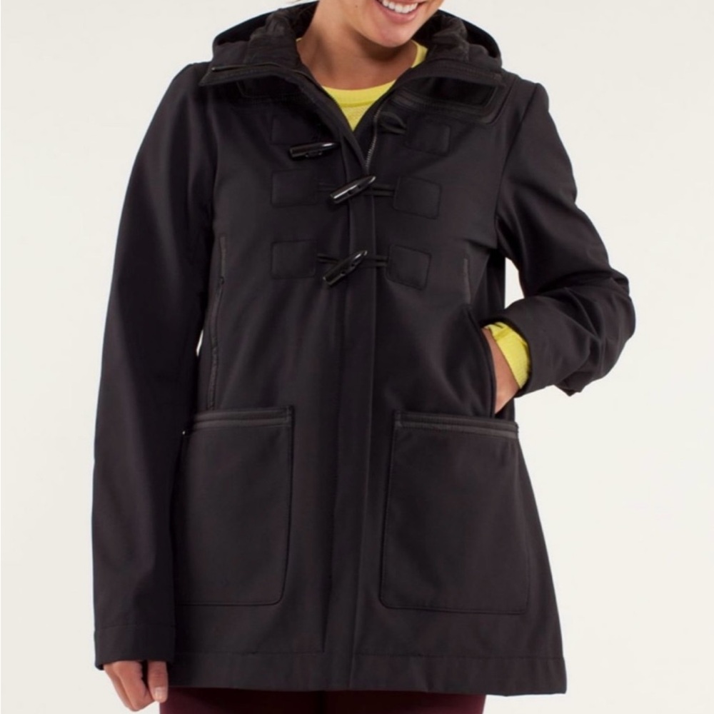 Lululemon Paddington Softshell in Black Size 6